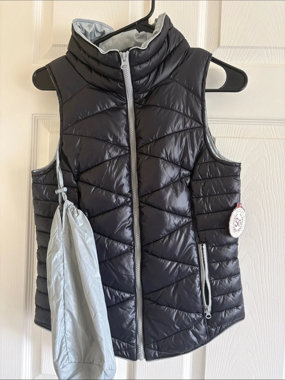 SO Authentic American Heritage Packable Puffer Vest w/ Umbrella Pouch